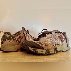 New Balance Brown and red sneakers for women